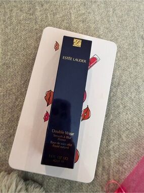 Estée Lauder Double Wear Smooth & Blur Primer